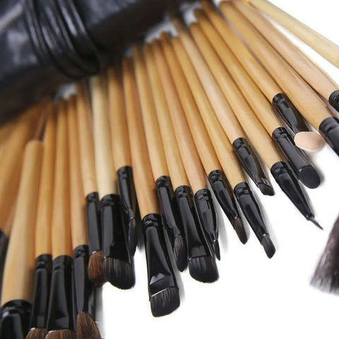 24-Piece Makeup Brush Set – Professional Cosmetic Brushes with Gift Bag